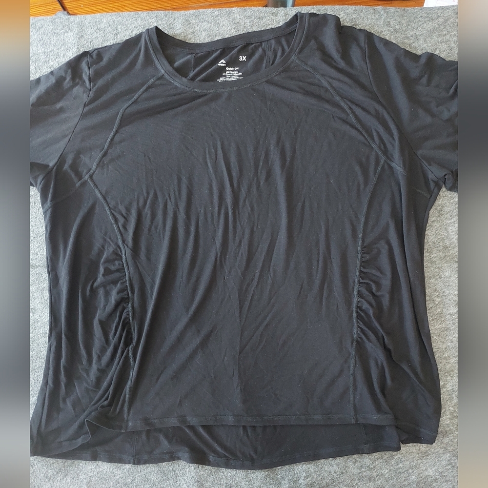 EUC‎ Xersion Women's Classic Black Short Sleeve Tee